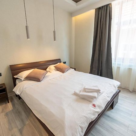 Barrique Apartament Braşov Buitenkant foto
